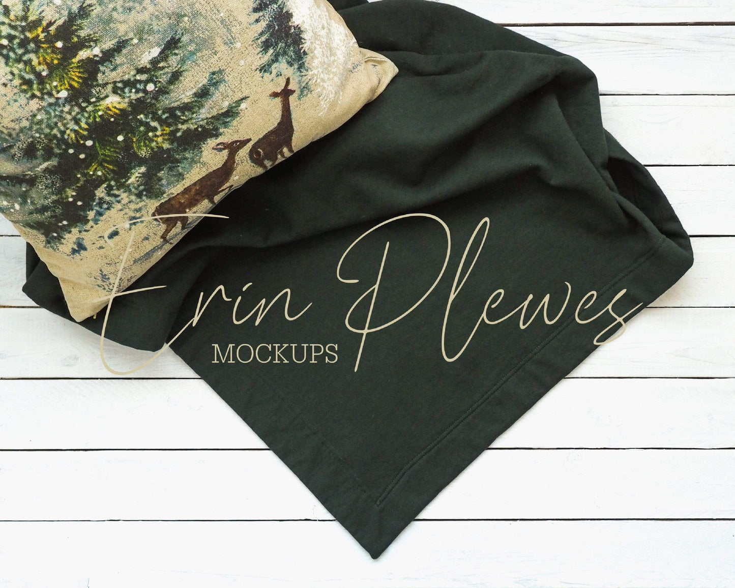 Erin Plewes Mockups Blanket Mockup Green, Christmas Blanket Mock Up, Gildan Sweatshirt Blanket Mock-up, Styled Stock Photo Template